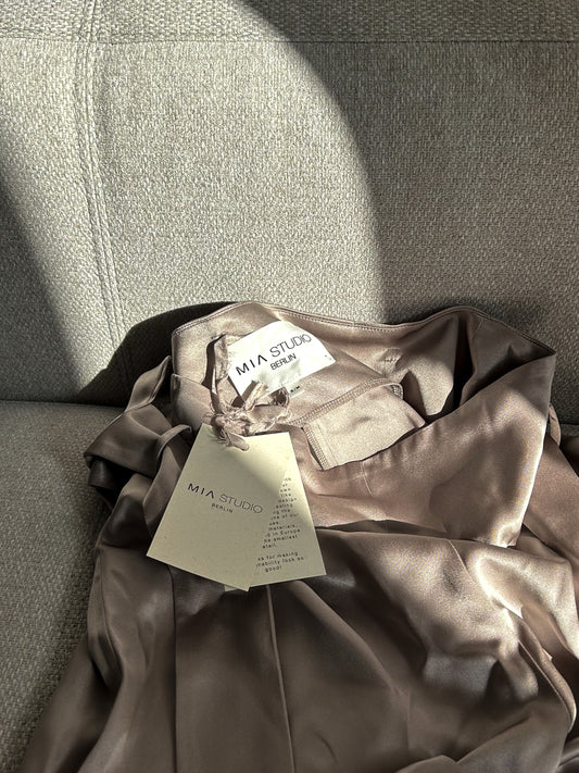 BERLIN BASED: MIA & SOLE