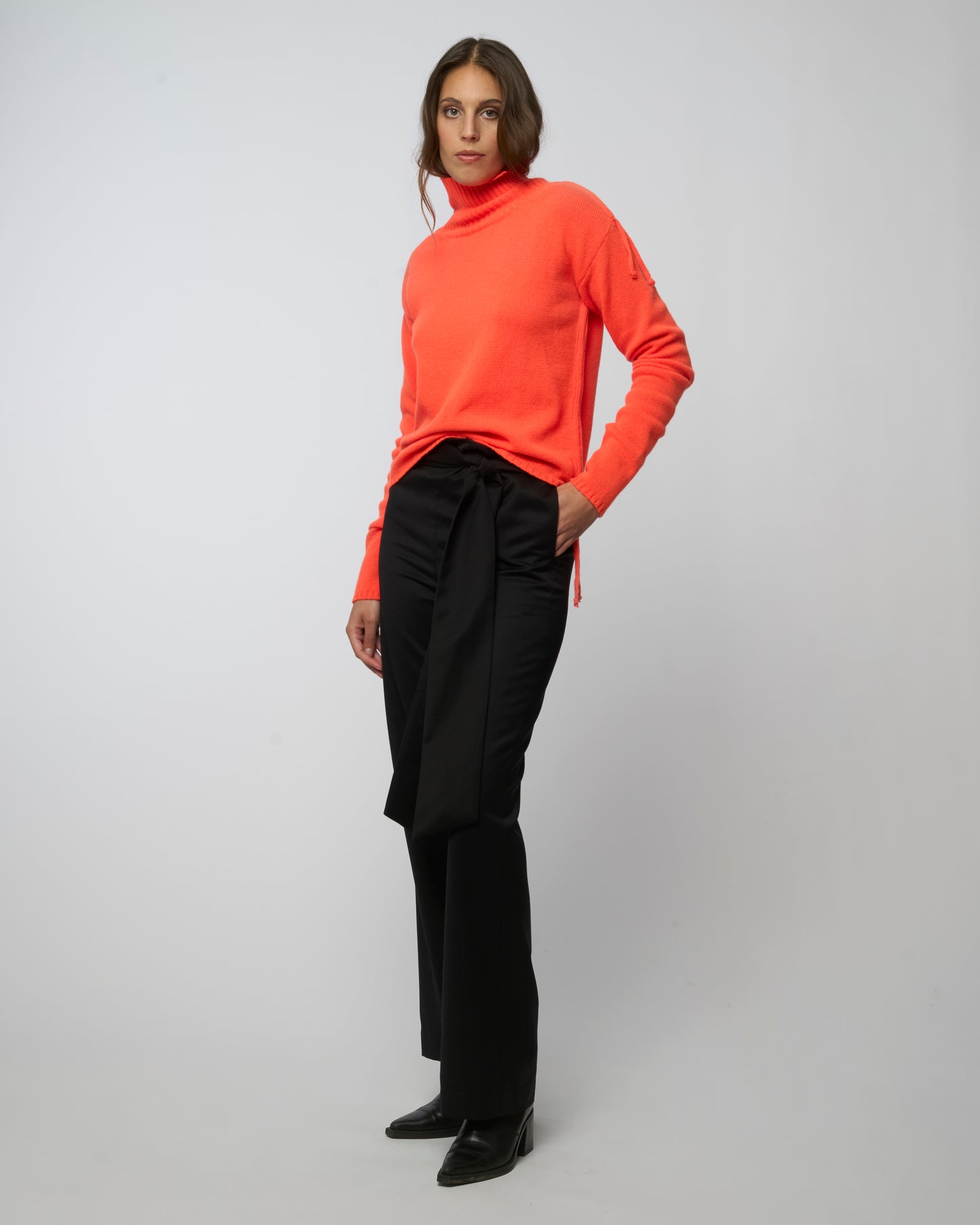 THE WOOL PANTS