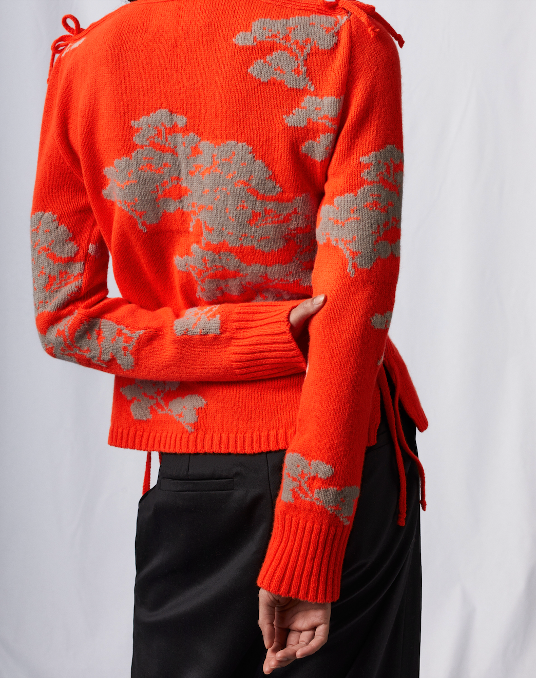 THE FLOWER CARDIGAN